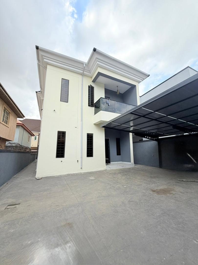 5 Bedroom Fully Detached Duplex